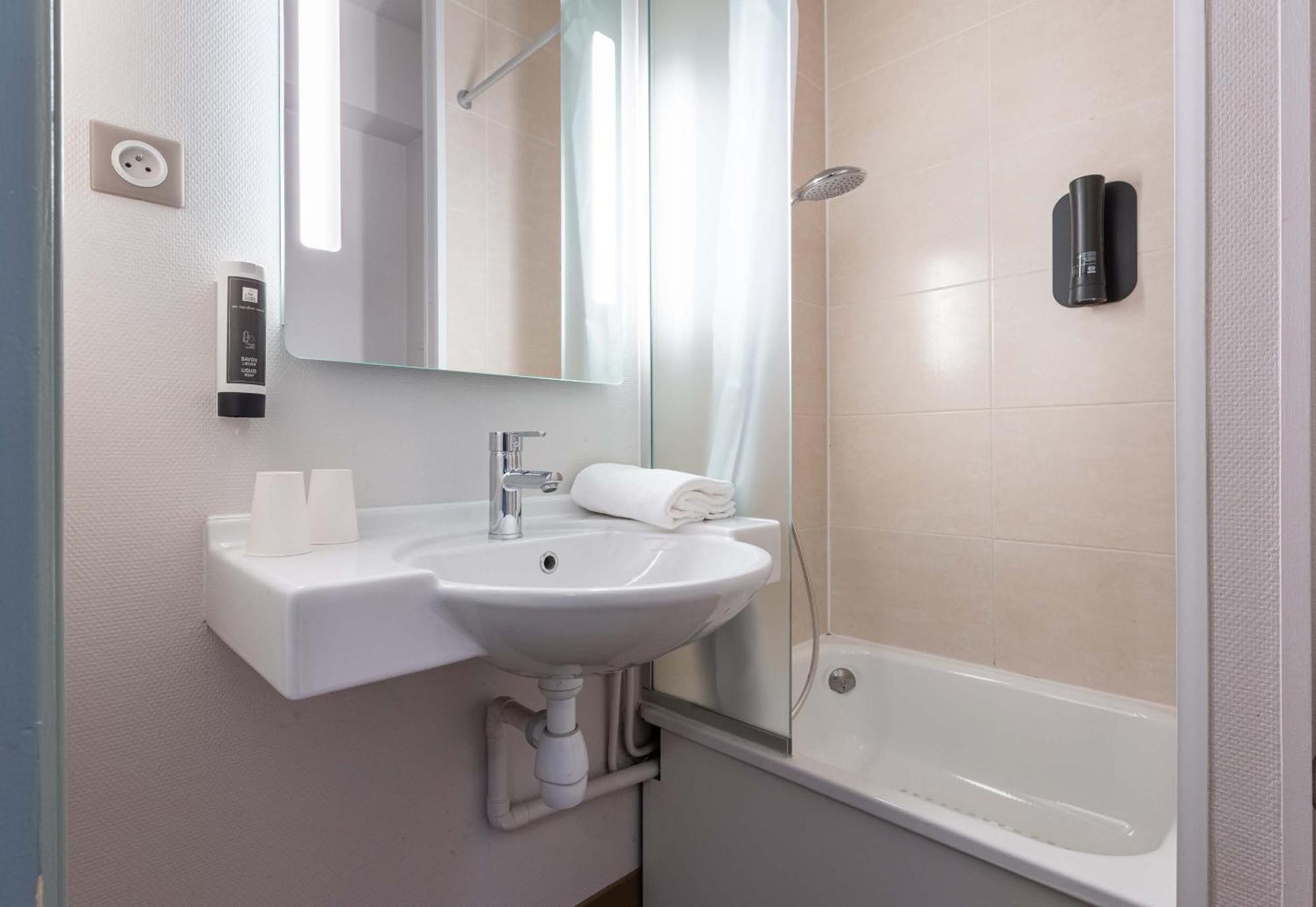 B&B Hotel Bourges 2 Esterno foto